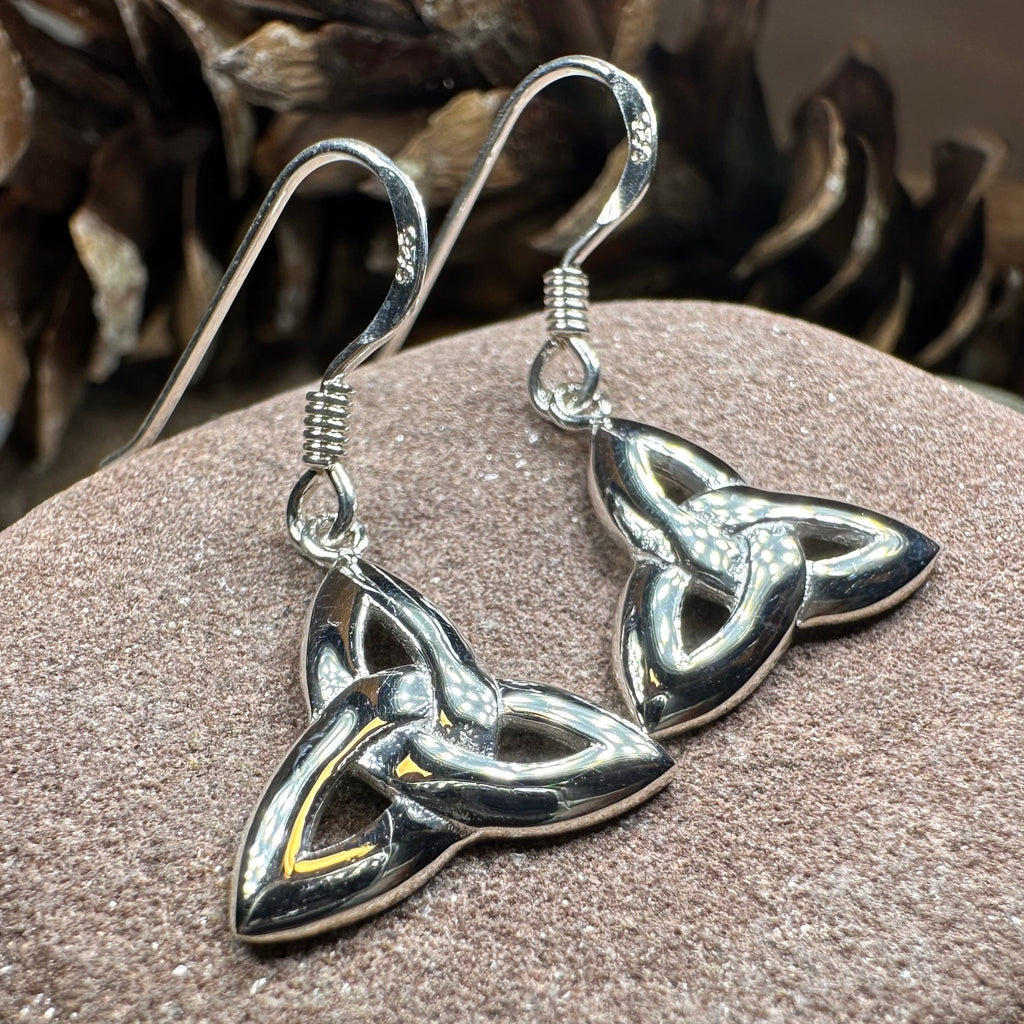 Dainty Celtic Trinity Knot Earrings in Sterling Silver Dangle Earrings La Vie Bien Dainty Celtic Trinity Knot Earrings in Sterling Silver