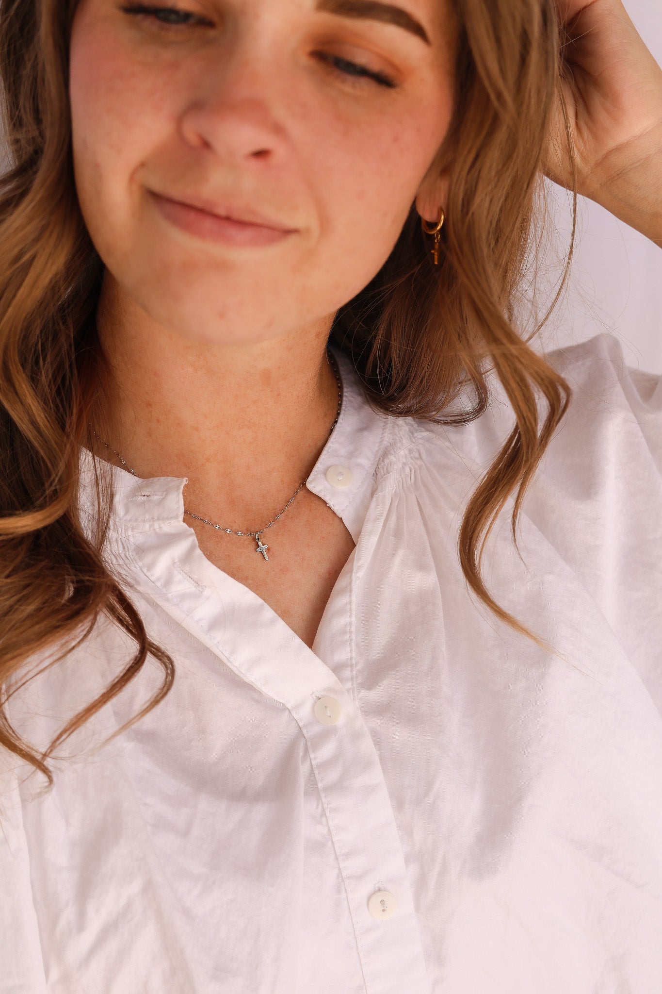 Dainty Cross Necklace Necklace La Vie Bien Dainty Cross Necklace