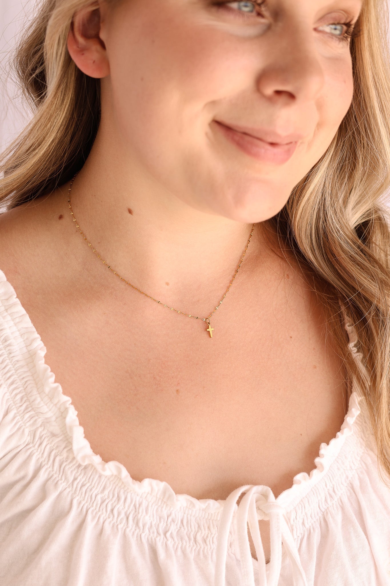 Dainty Cross Necklace Necklace La Vie Bien Dainty Cross Necklace