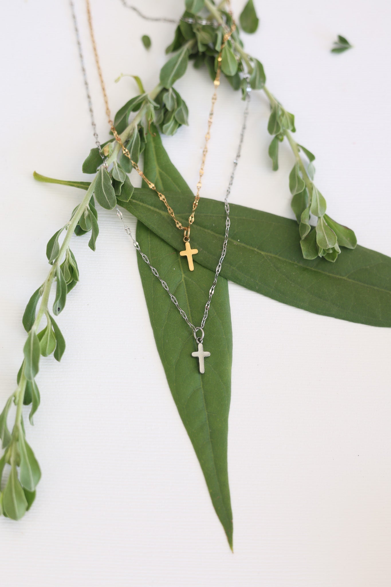Dainty Cross Necklace Necklace La Vie Bien Dainty Cross Necklace