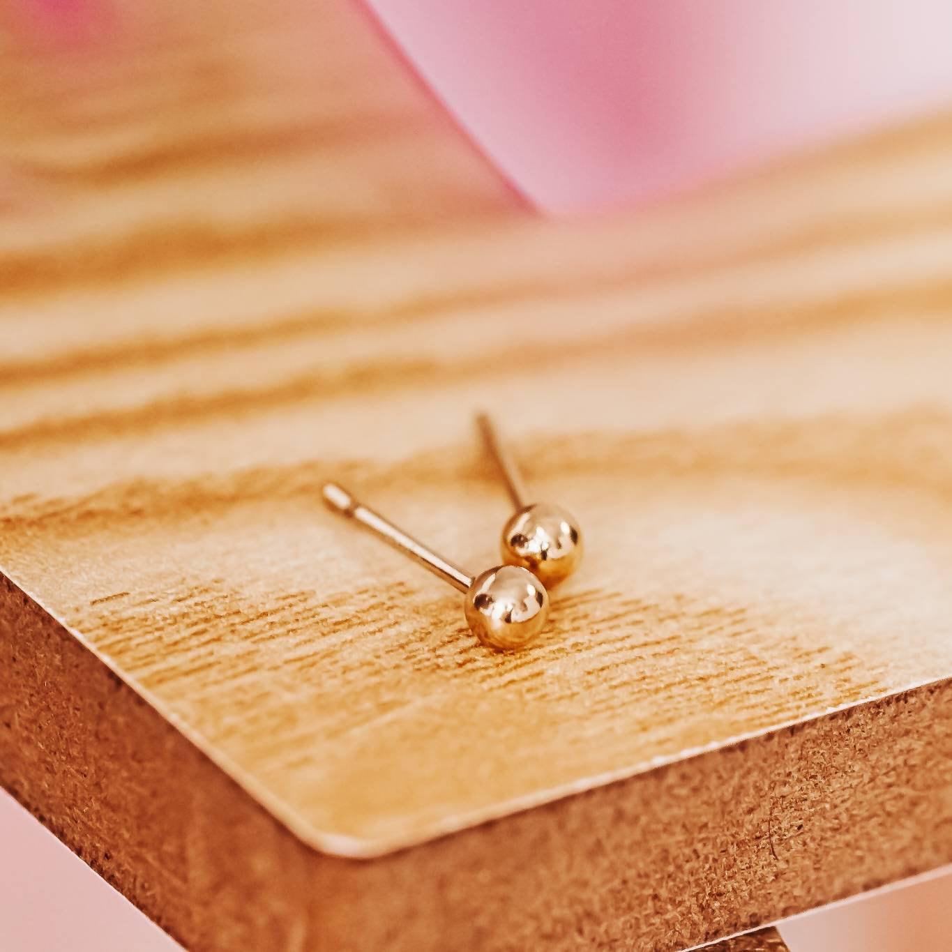 Dainty Crystal Dangle Gold Stud Earrings Earrings La Vie Bien Dainty Crystal Dangle Gold Stud Earrings