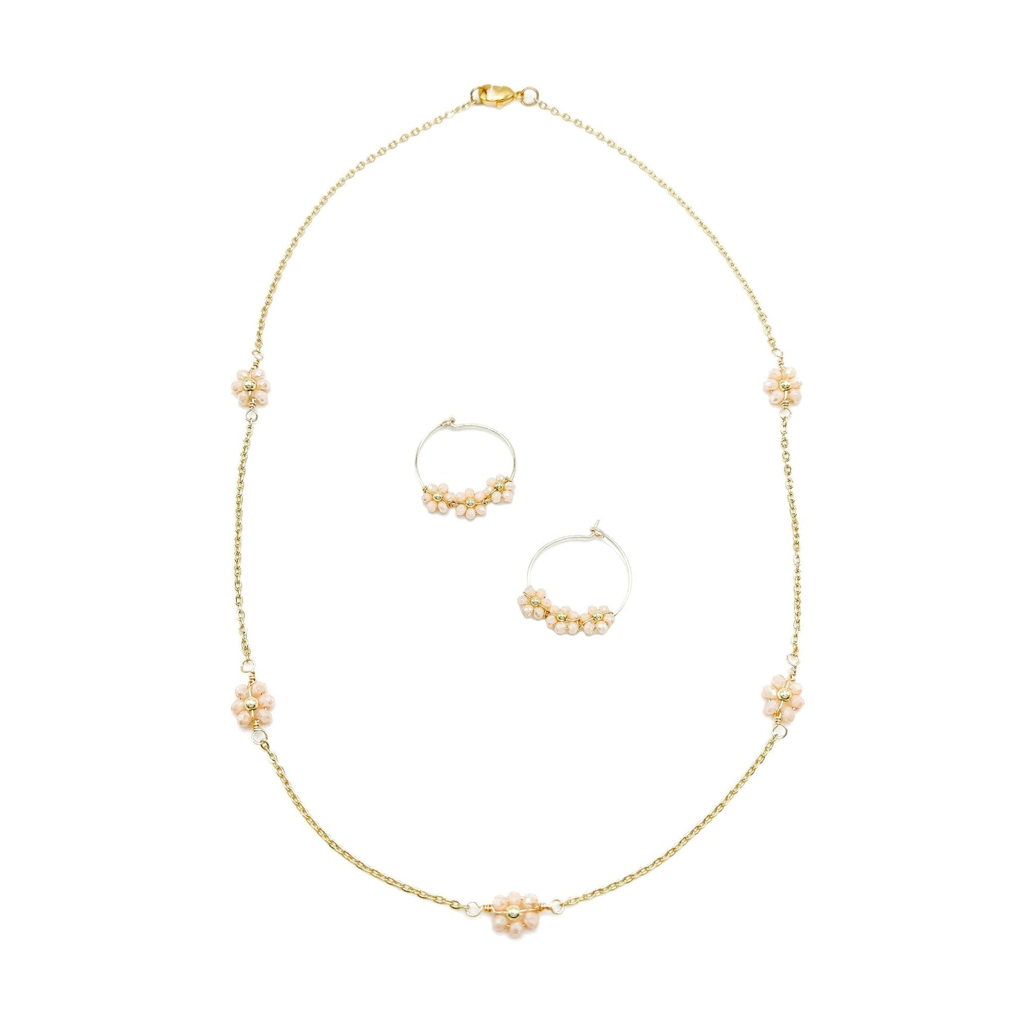 Daisy gold earrings
