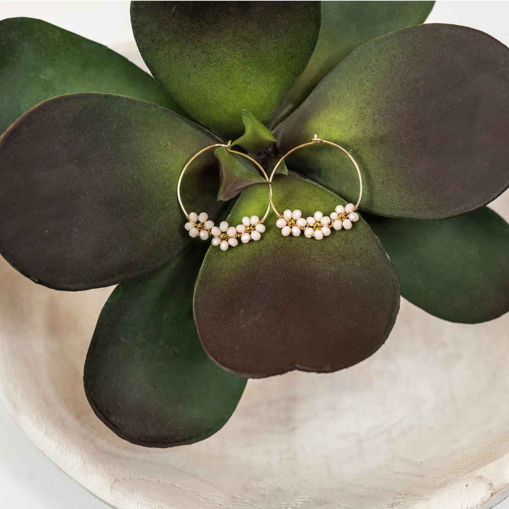 Daisy gold earrings Earrings La Vie Bien Daisy gold earrings
