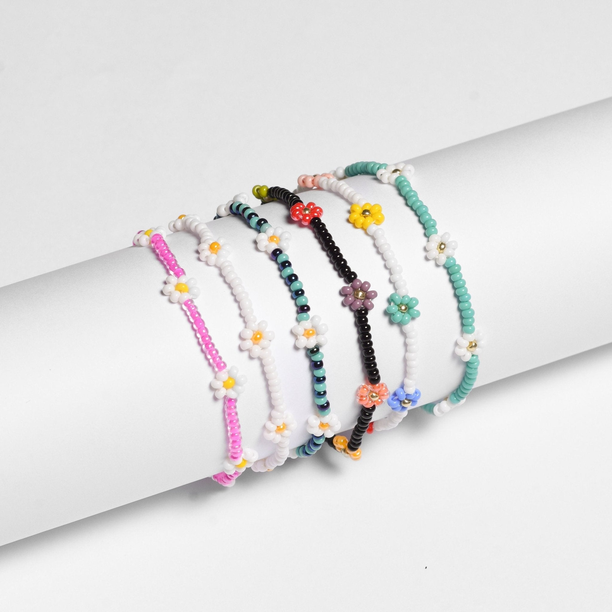 Daisy Seed Bead Flower Boho Bracelet - Guatemala Bracelets La Vie Bien Daisy Seed Bead Flower Boho Bracelet - Guatemala