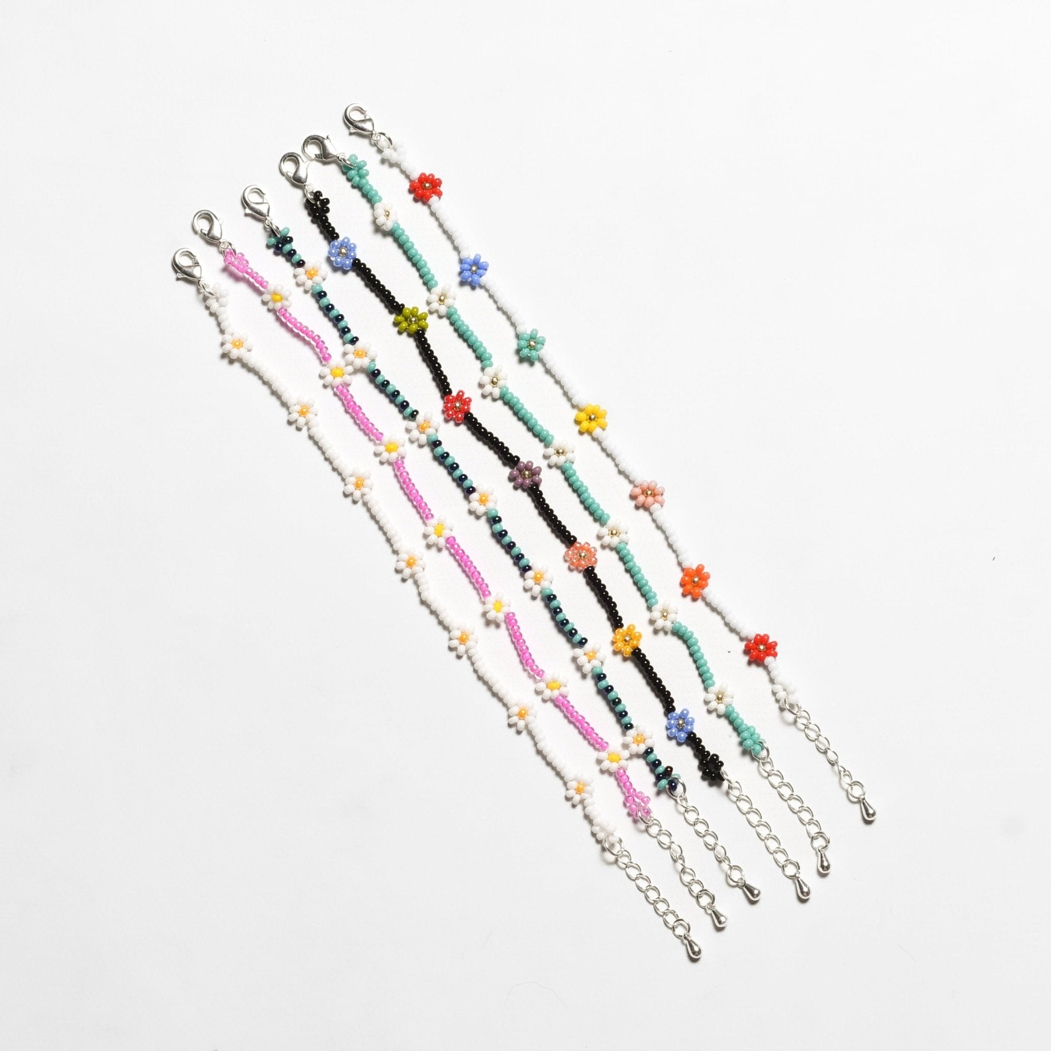 Daisy Seed Bead Flower Boho Bracelet - Guatemala Bracelets La Vie Bien Daisy Seed Bead Flower Boho Bracelet - Guatemala