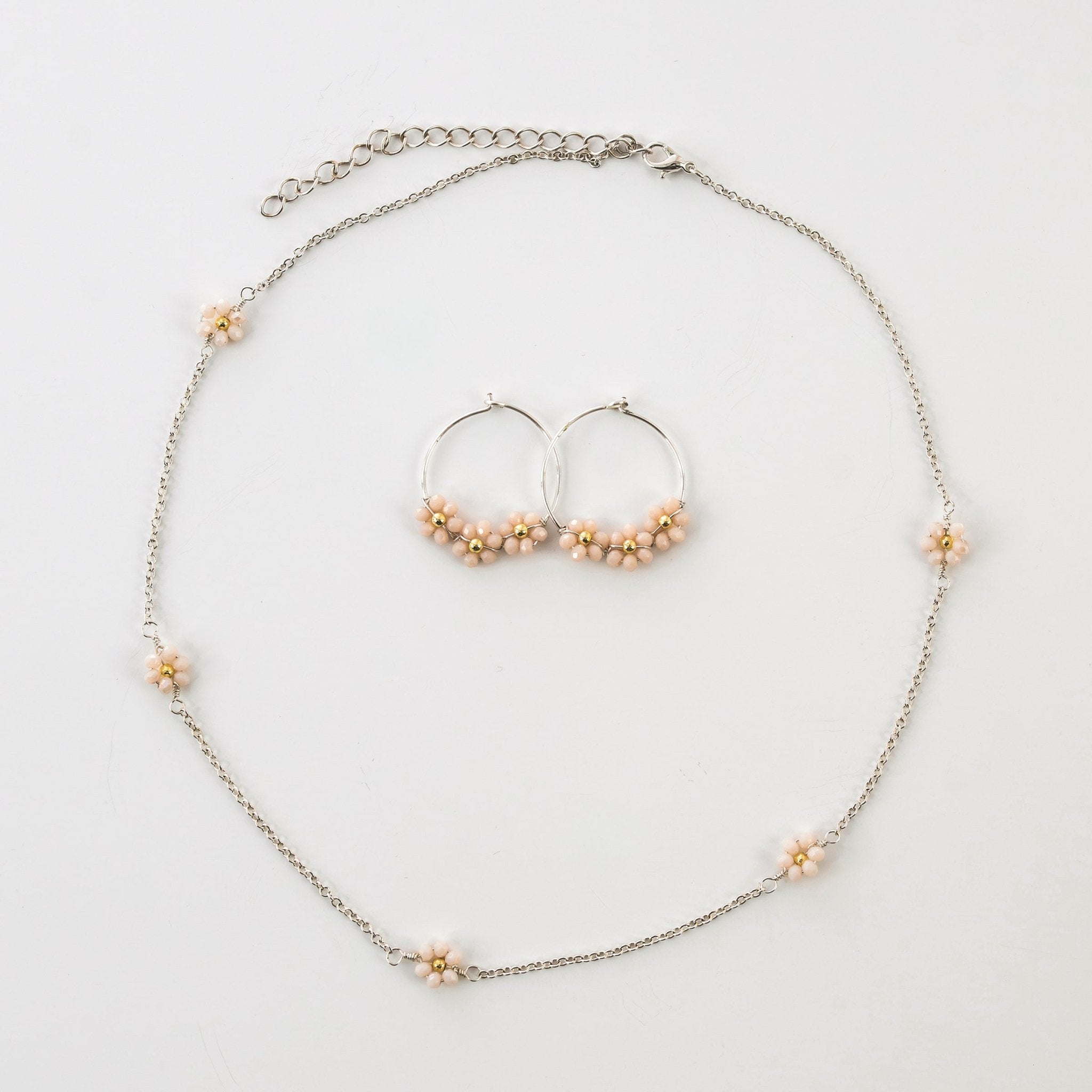 Daisy silver necklace Necklaces La Vie Bien Daisy silver necklace