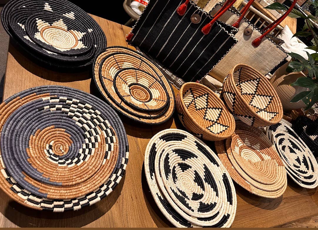 Dakarai Raffia Straw Wall Decor Display Basket Tray Sets La Vie Bien Dakarai Raffia Straw Wall Decor Display Basket Tray Sets