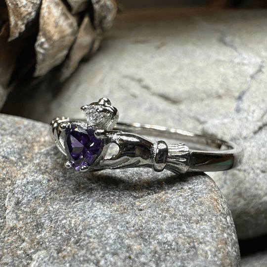 Dalkey Petite Claddagh Ring Ring La Vie Bien Dalkey Petite Claddagh Ring