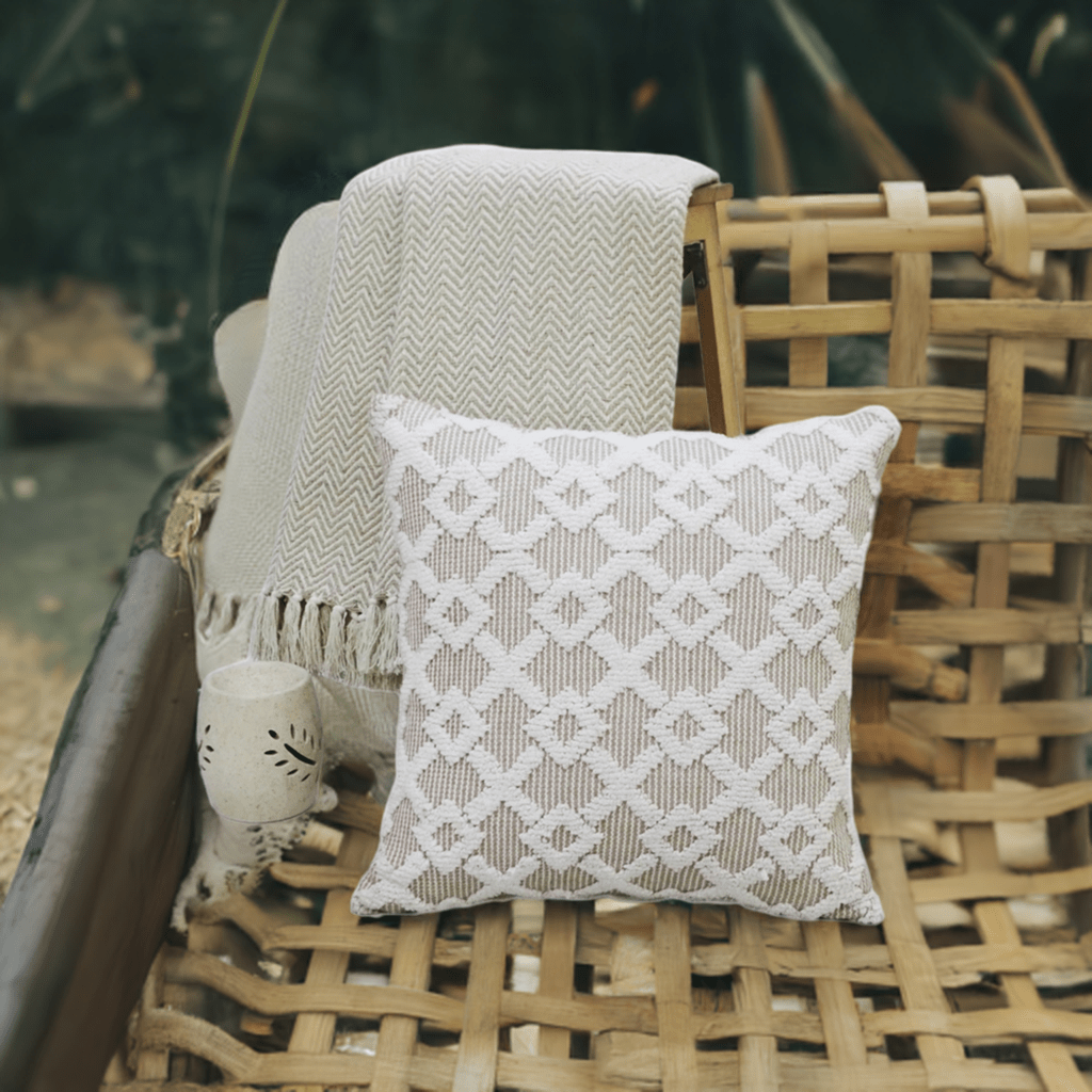Decorative Beige Accent Throw Pillow 20"x20" Home Furnishings La Vie Bien Decorative Beige Accent Throw Pillow 20"x20"