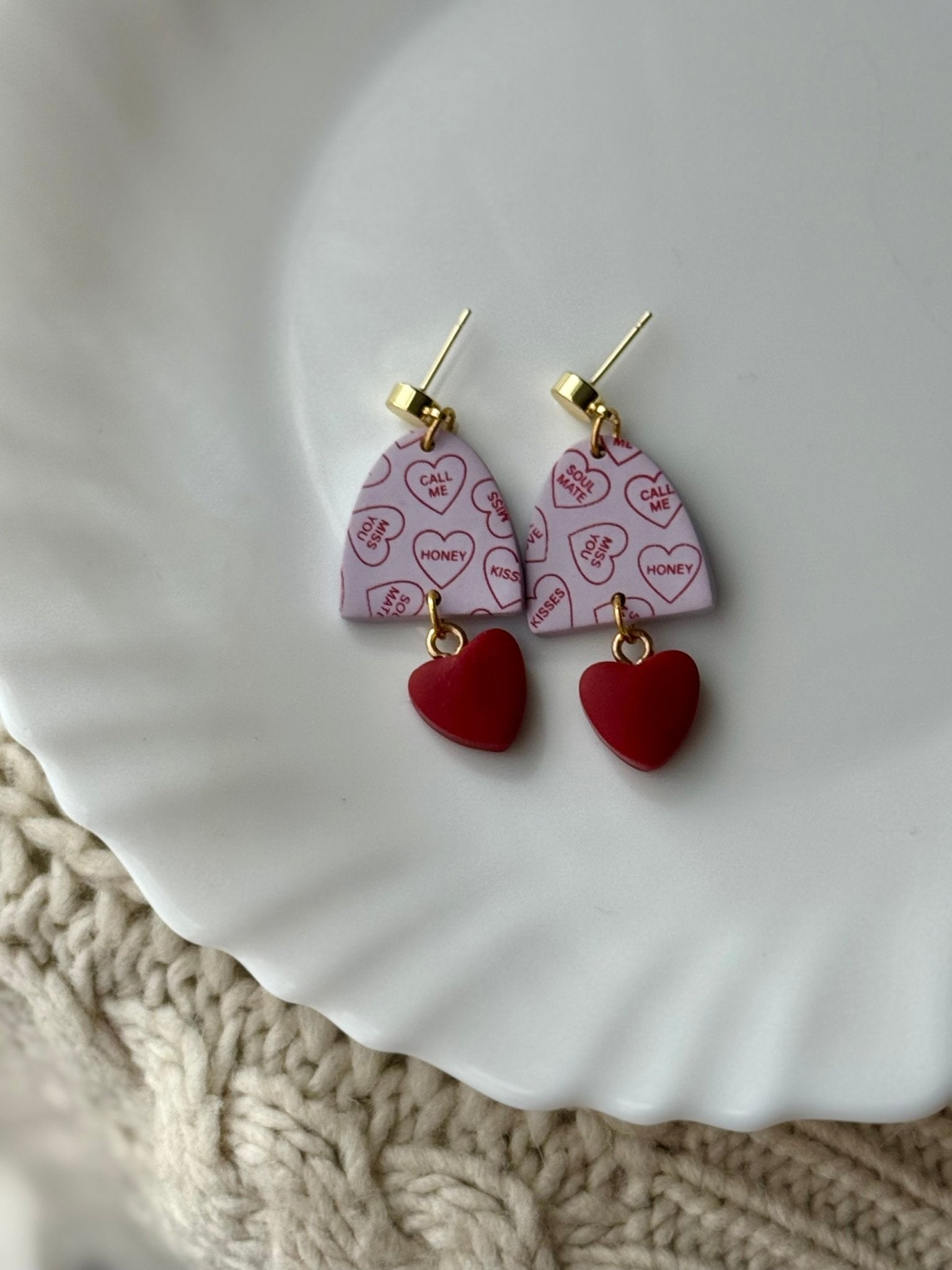 Delaney, in Conversation Hearts La Vie Bien Delaney, in Conversation Hearts
