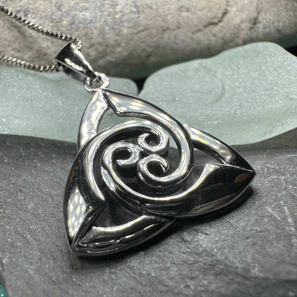 Devonna Trinity Knot Necklace Pendant La Vie Bien Devonna Trinity Knot Necklace