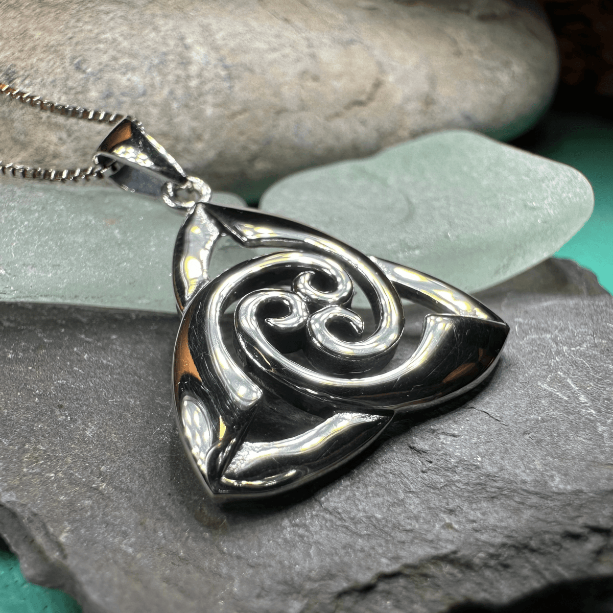 Devonna Trinity Knot Necklace Pendant La Vie Bien Devonna Trinity Knot Necklace