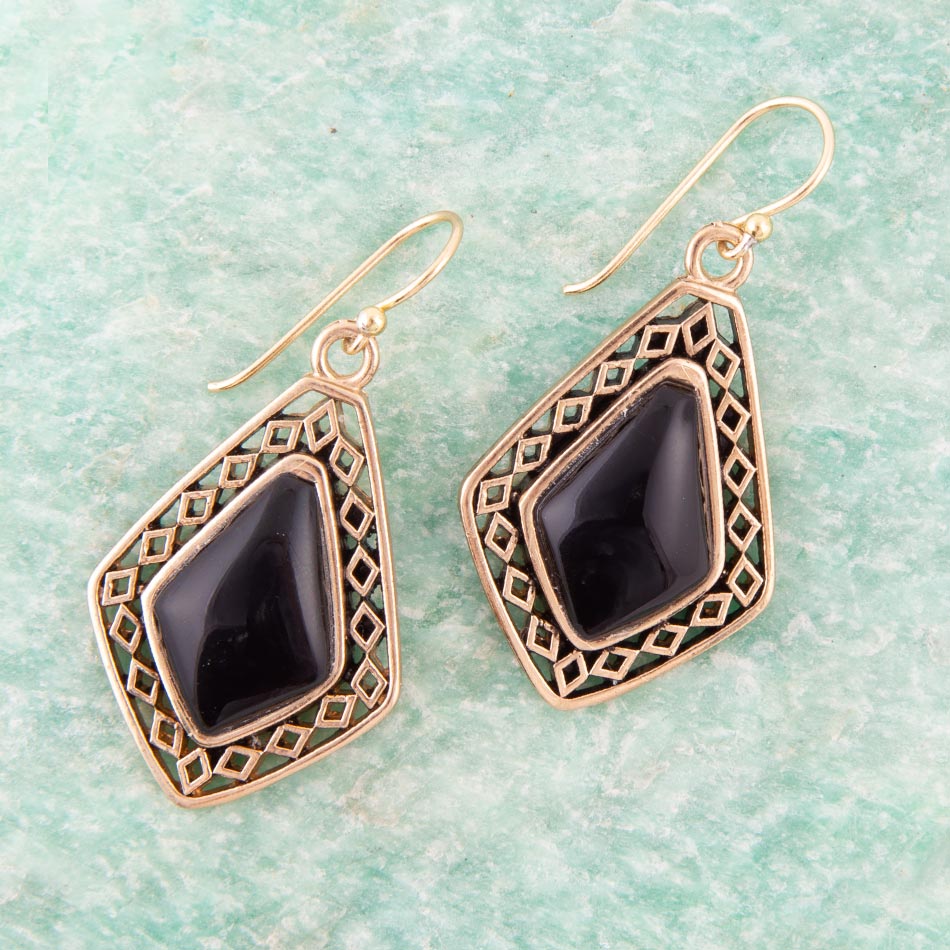 Diamond Black Onyx Stone Golden Drop Earrings Earrings La Vie Bien Diamond Black Onyx Stone Golden Drop Earrings