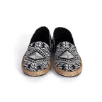 Diamond Hmong Fabric Artisanal Slip On Shoes - Thailand La Vie Bien Diamond Hmong Fabric Artisanal Slip On Shoes - Thailand