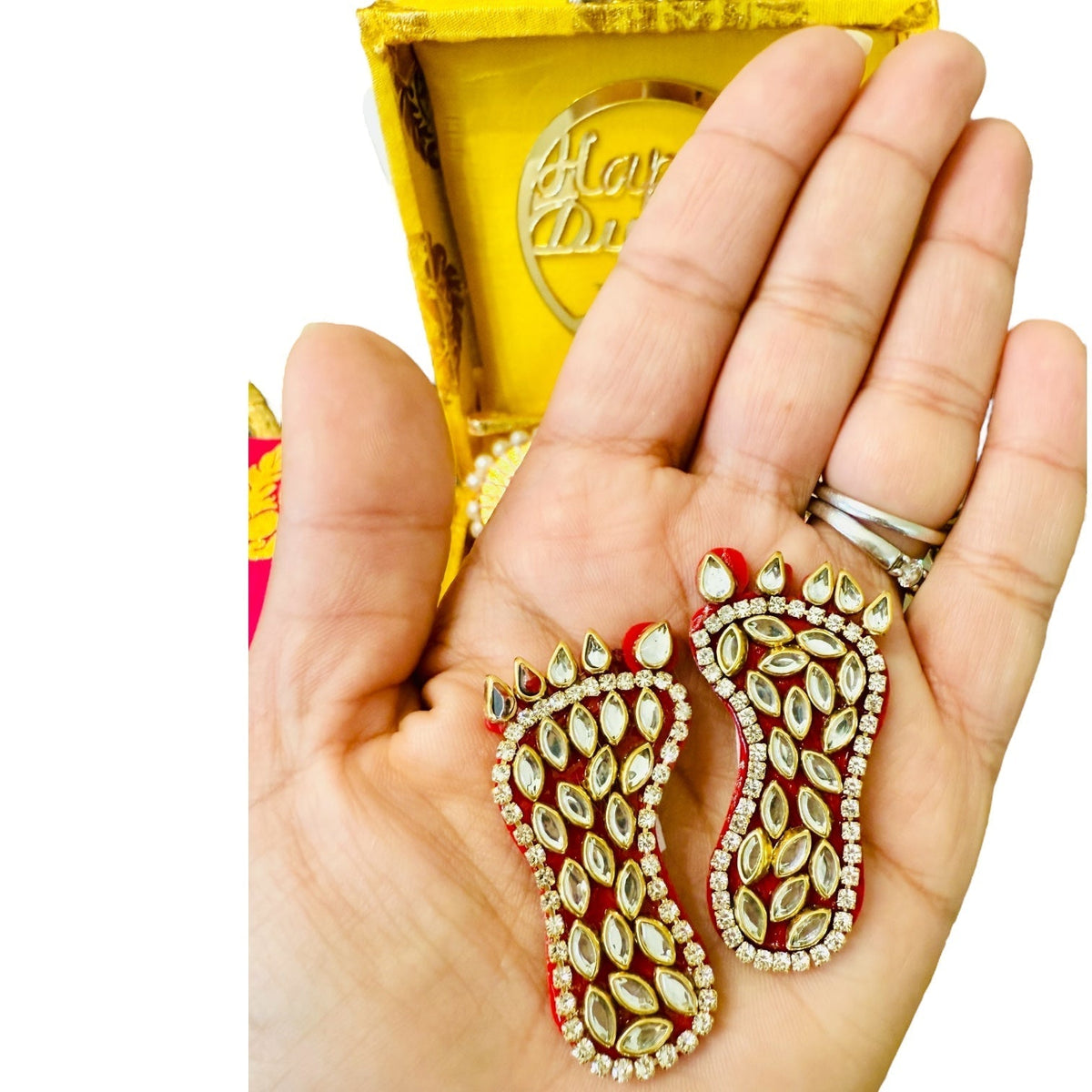 Diwali Gift Combos - Diya & Kundan Laxmi Charan with Swastik in Gift Box La Vie Bien Diwali Gift Combos - Diya & Kundan Laxmi Charan with Swastik in Gift Box