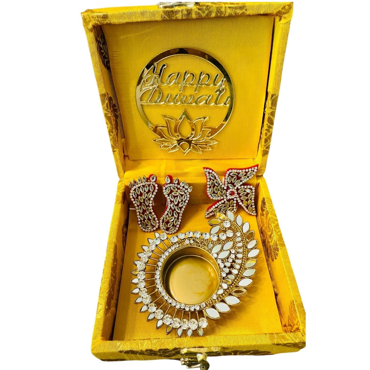 Diwali Gift Combos - Diya & Kundan Laxmi Charan with Swastik in Gift Box La Vie Bien Diwali Gift Combos - Diya & Kundan Laxmi Charan with Swastik in Gift Box