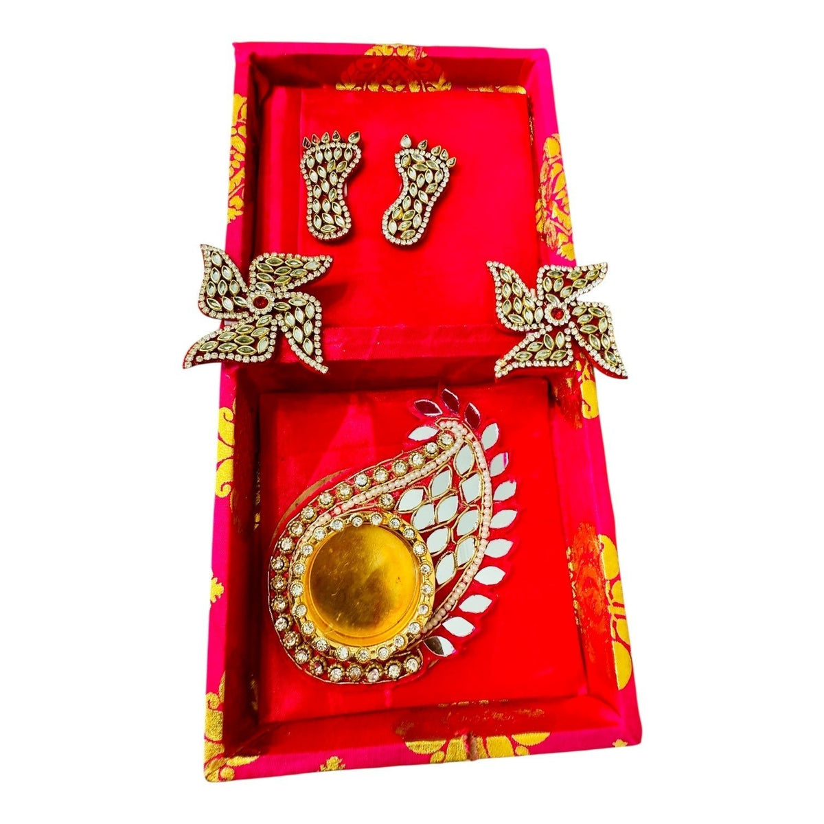 Diwali Gift Combos - Diya & Kundan Laxmi Charan with Swastik in Gift Box La Vie Bien Diwali Gift Combos - Diya & Kundan Laxmi Charan with Swastik in Gift Box
