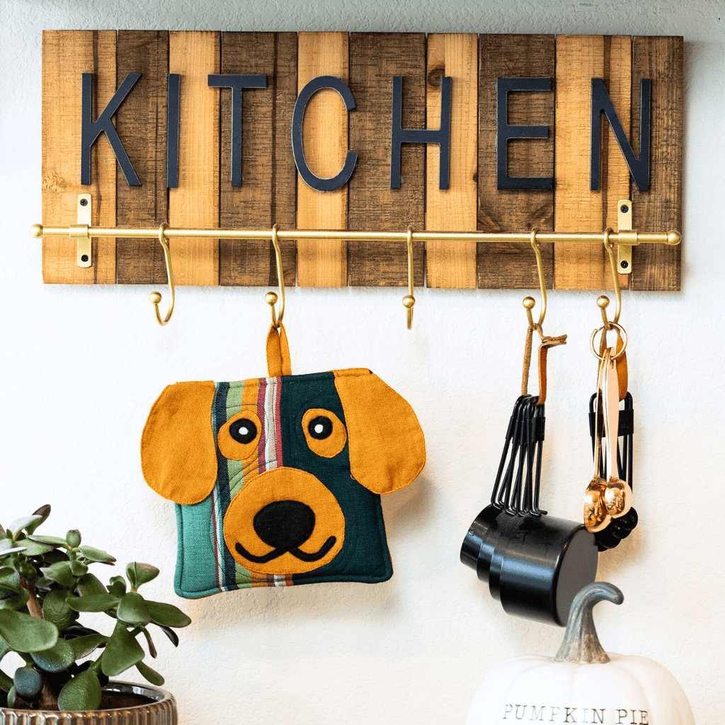 Dog Pot Holder by Upavim Crafts