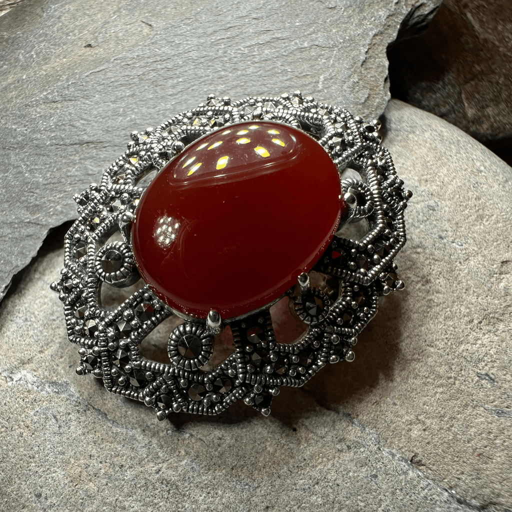 Dorcia Celtic Knot Brooch in Sterling Silver Brooch La Vie Bien Dorcia Celtic Knot Brooch in Sterling Silver