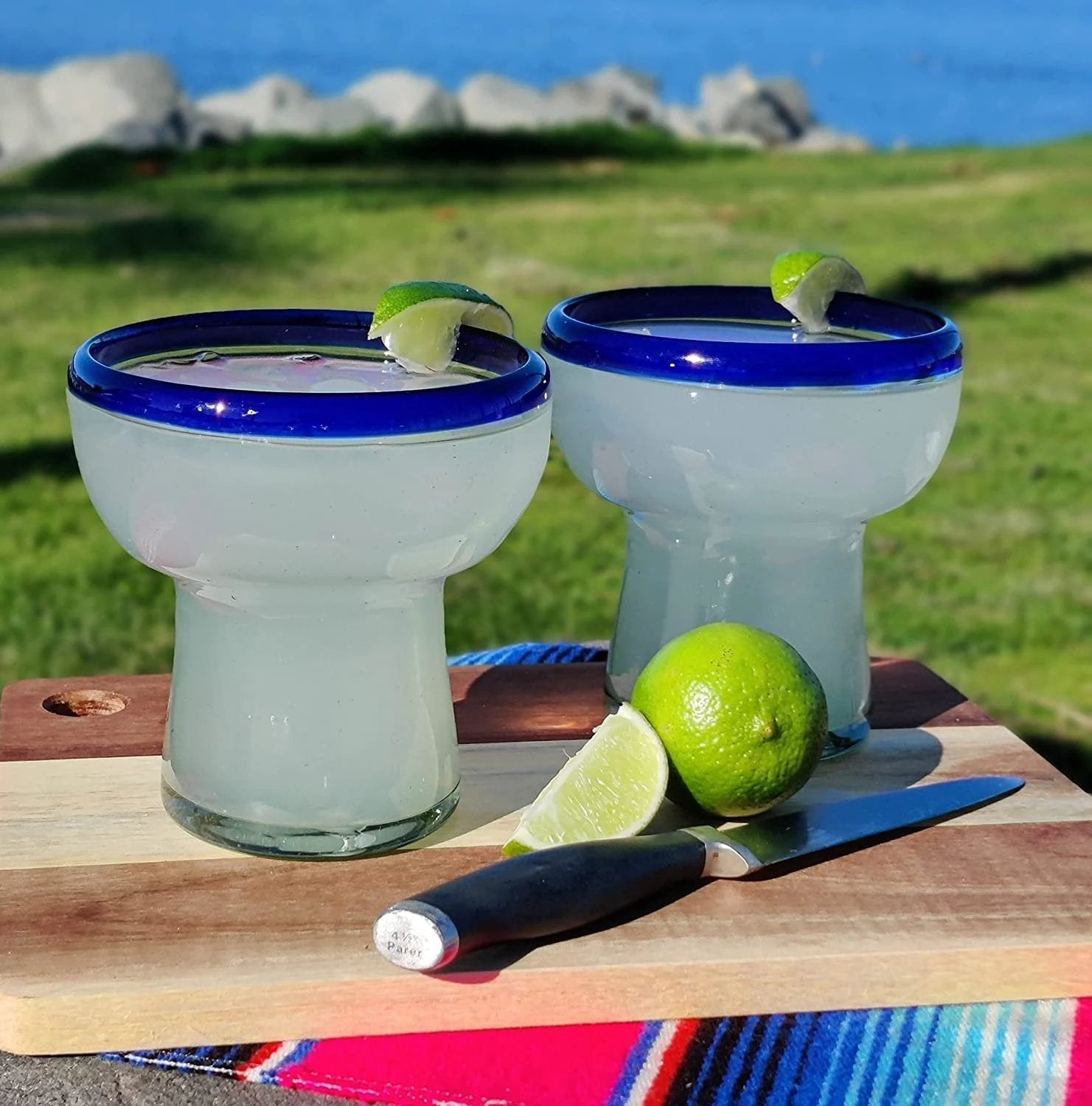 Dos Sueños Mexican Hand Blown Glass – Set of 4 Hand Blown Stemless Blue Rim Margarita Glasses (14oz) by Dos Sueños