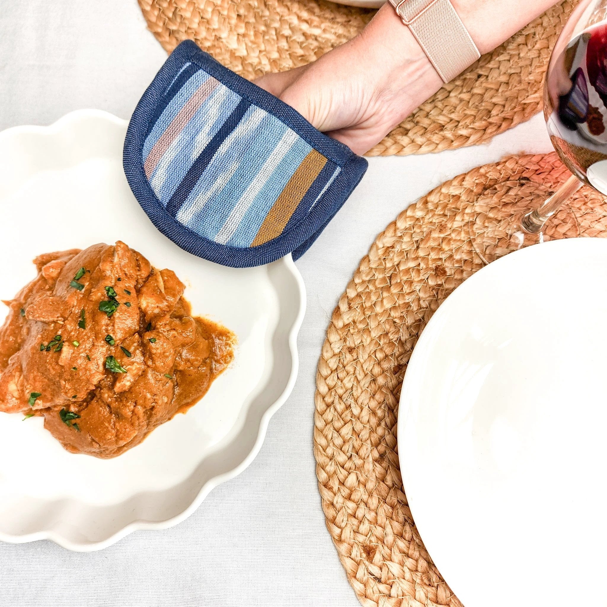 Double Ended Oval Pot Holder by Upavim Crafts