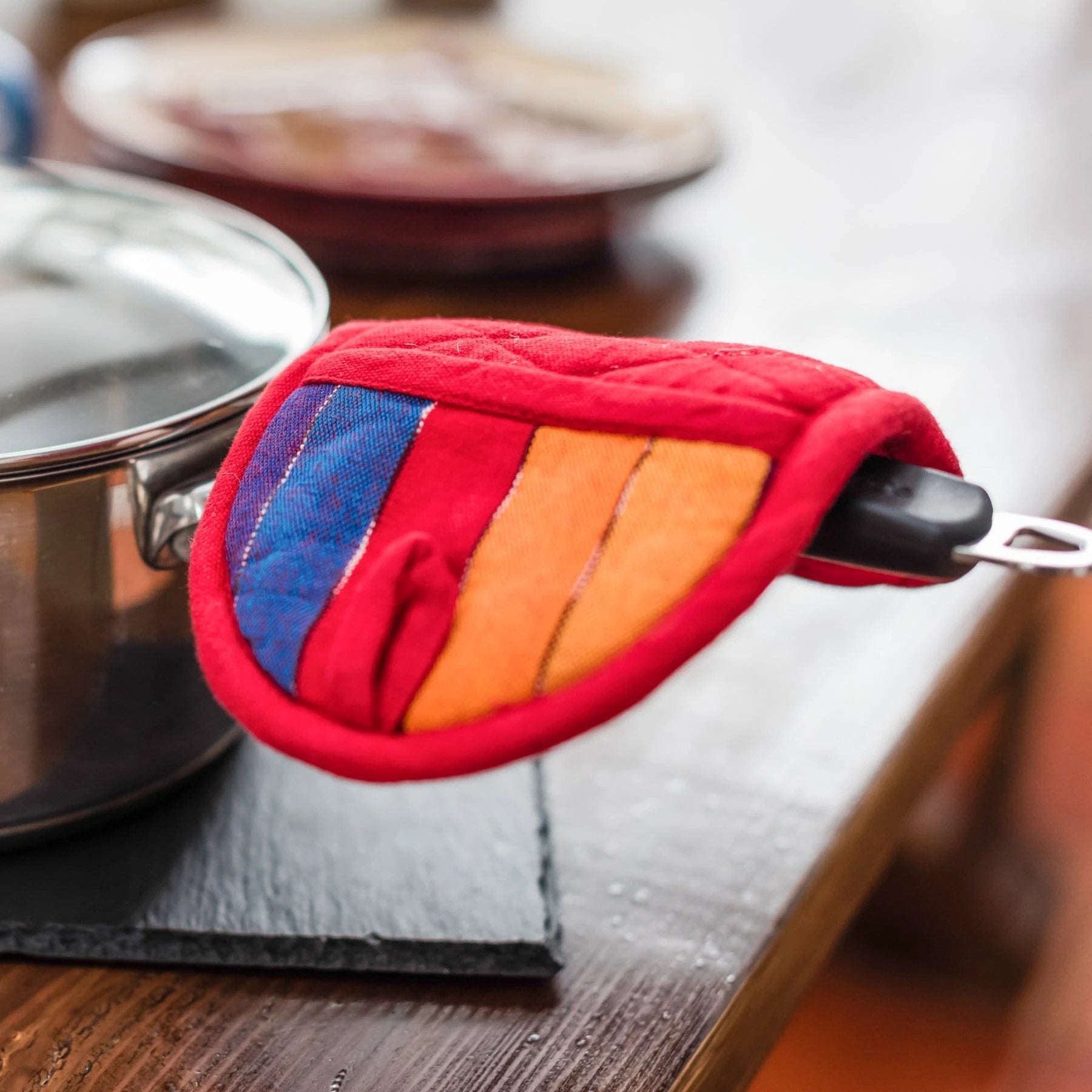 Double Ended Oval Pot Holder by Upavim Crafts