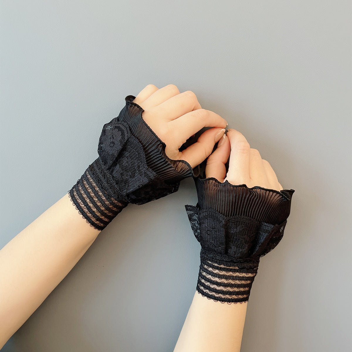 Double Layer Lace Ruffle Cuff Sleeves (MAC421) La Vie Bien Double Layer Lace Ruffle Cuff Sleeves (MAC421)