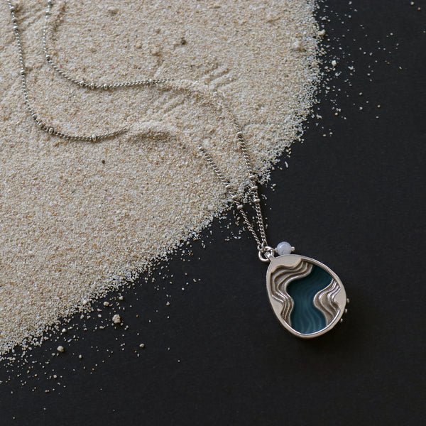 Drift Necklace – Aquamarine Blue Acrylic & Agate Teardrop Pendant Jewelry La Vie Bien Drift Necklace – Aquamarine Blue Acrylic & Agate Teardrop Pendant