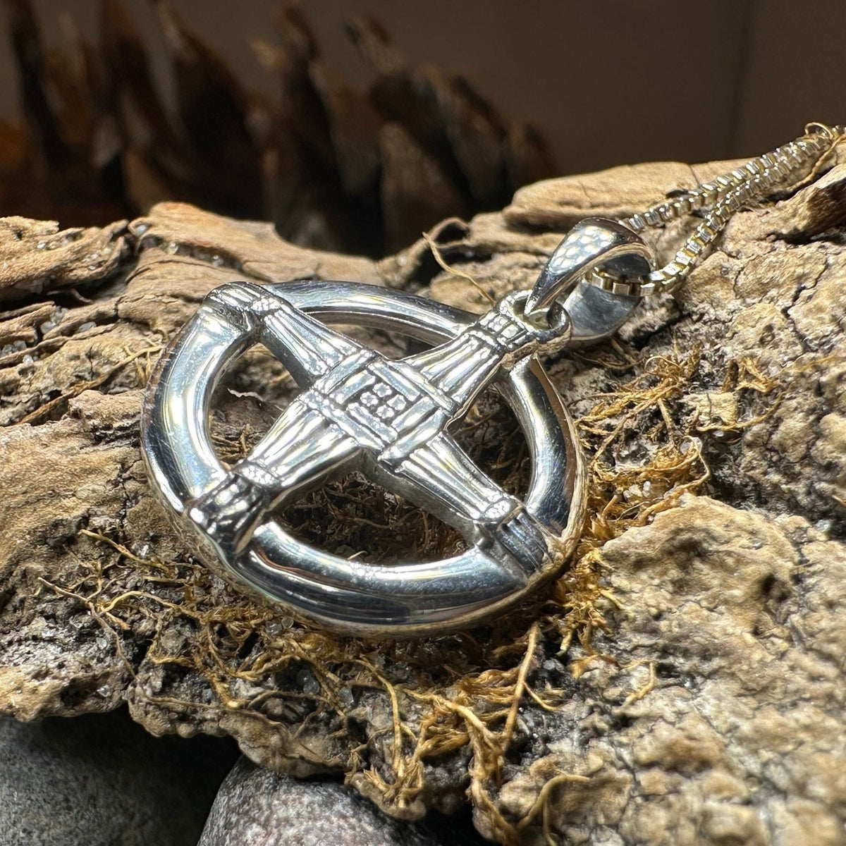 Dundalk Irish Saint Brigid's Cross Necklace in Sterling Silver Pendant La Vie Bien Dundalk Irish Saint Brigid's Cross Necklace in Sterling Silver