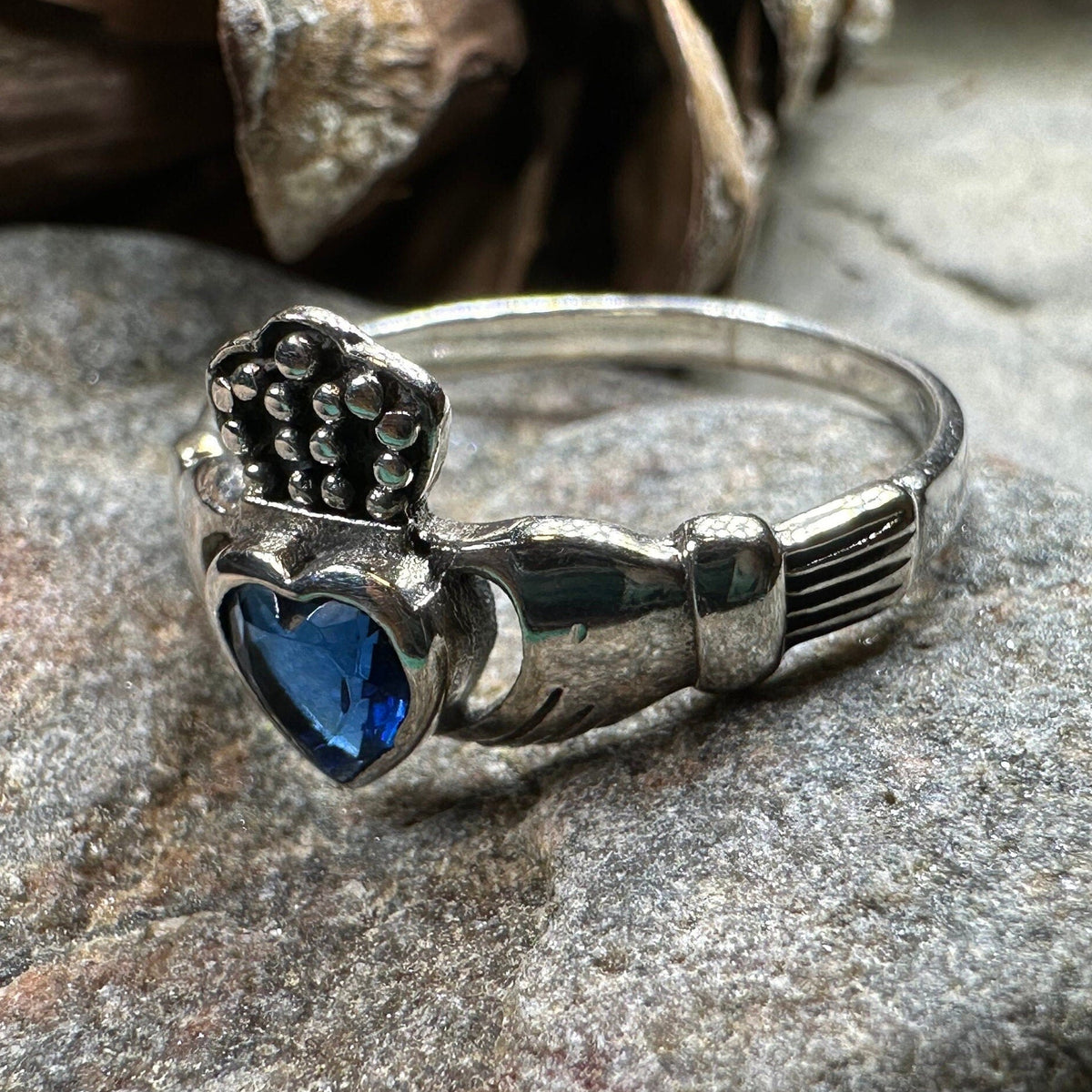 Dunluce Claddagh Ring Ring La Vie Bien Dunluce Claddagh Ring