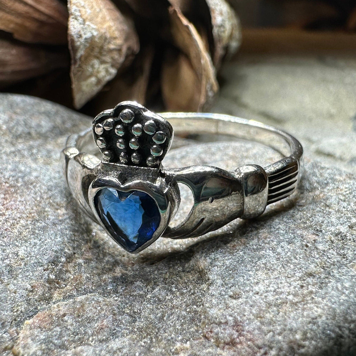 Dunluce Claddagh Ring Ring La Vie Bien Dunluce Claddagh Ring