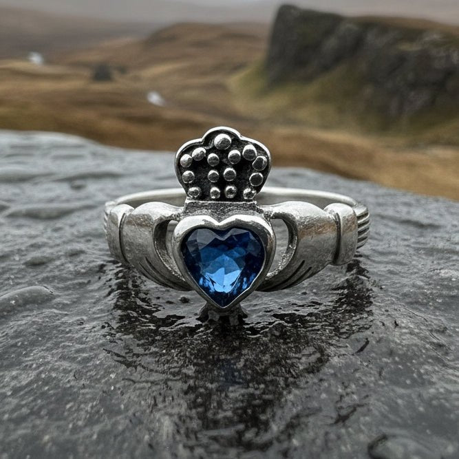 Dunluce Claddagh Ring Ring La Vie Bien Dunluce Claddagh Ring