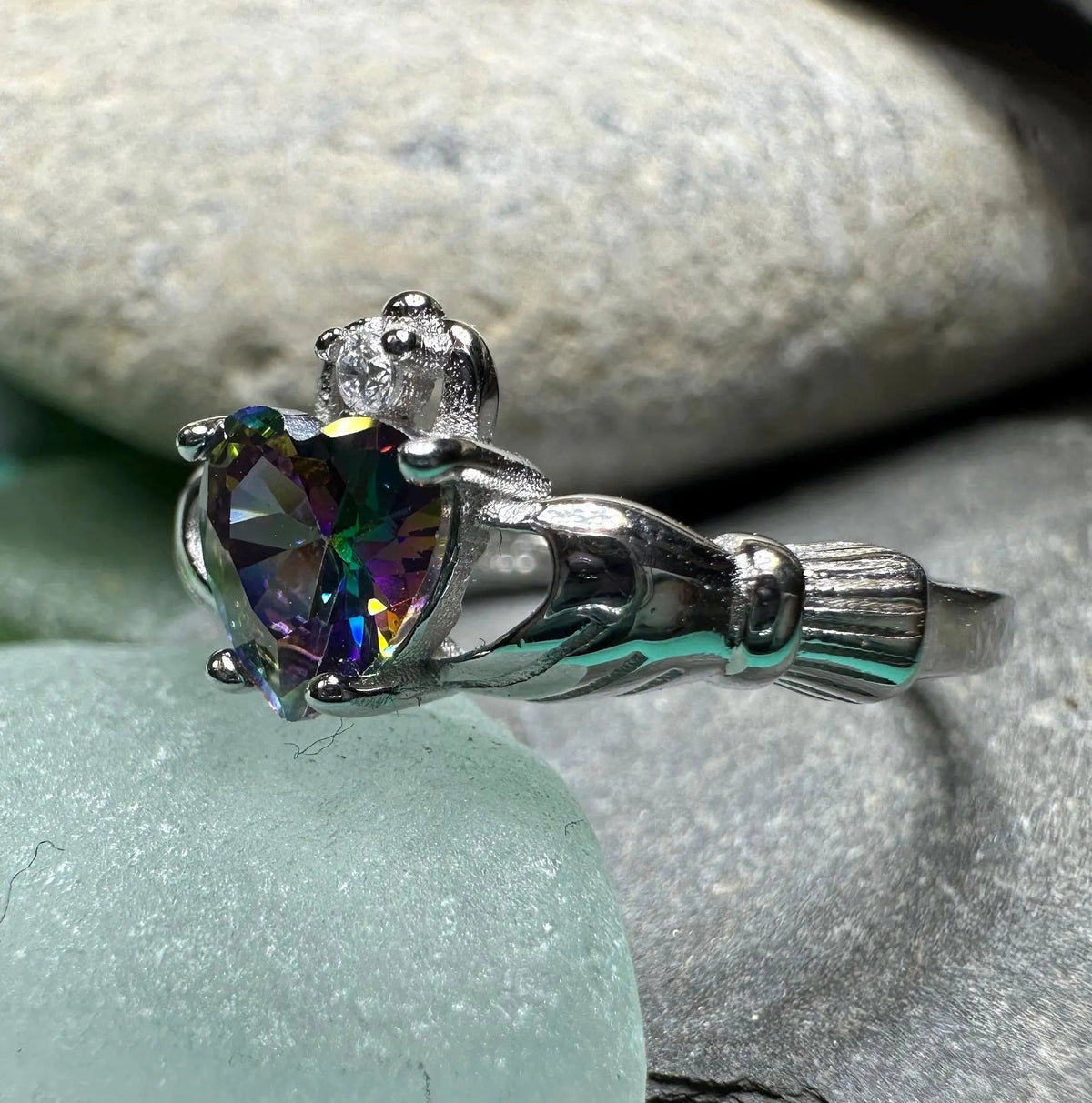 Dunmore Claddagh Ring Ring La Vie Bien Dunmore Claddagh Ring