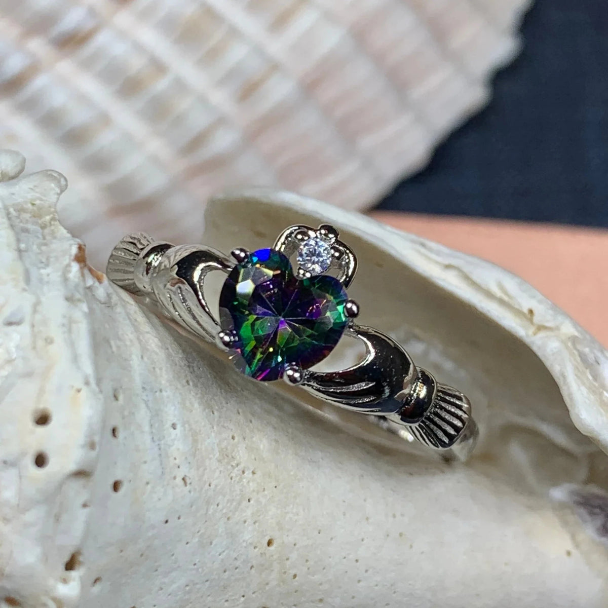 Dunmore Claddagh Ring Ring La Vie Bien Dunmore Claddagh Ring