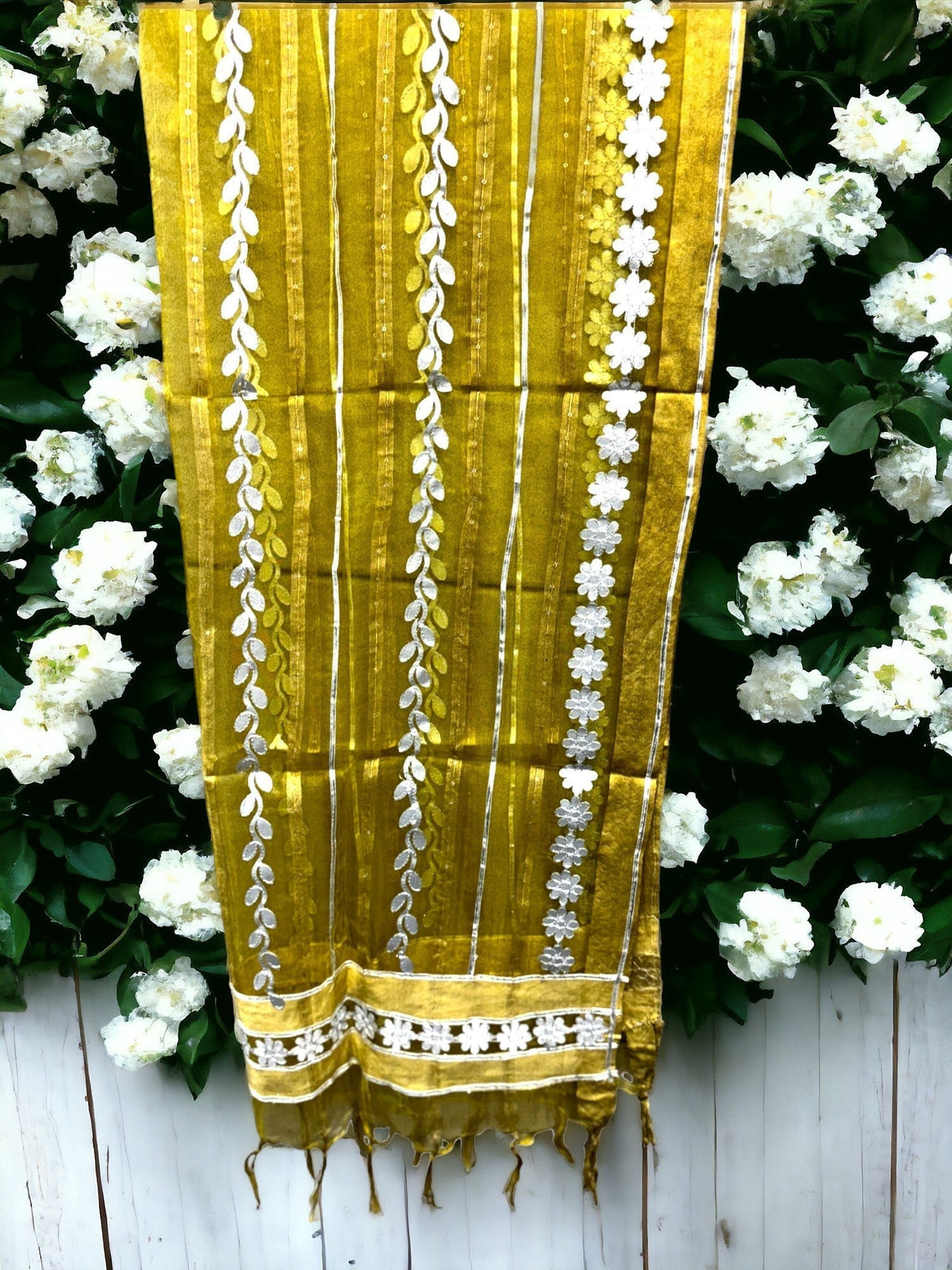 Dupatta with Silver Gota Work Stole / Duppata La Vie Bien Dupatta with Silver Gota Work