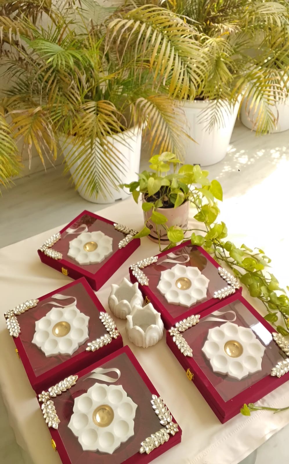 6 Inch Marble Urli with Adorned Velvet Box