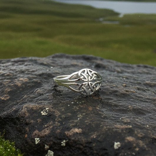Eiyen Celtic Knot Ring in Sterling Silver Ring La Vie Bien Eiyen Celtic Knot Ring in Sterling Silver