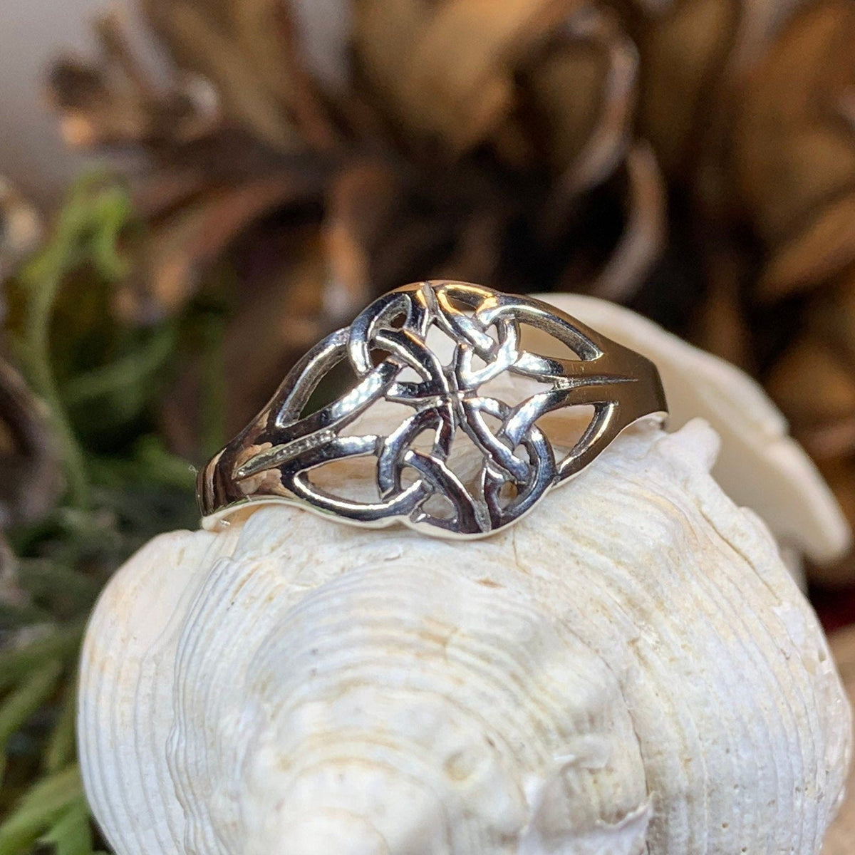 Eiyen Celtic Knot Ring in Sterling Silver Ring La Vie Bien Eiyen Celtic Knot Ring in Sterling Silver