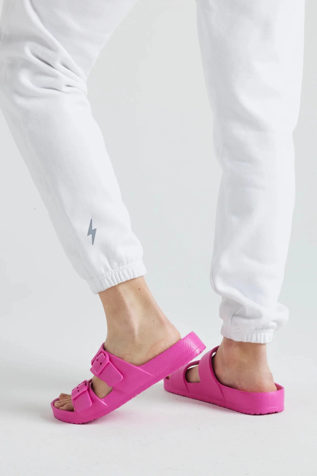 Electric Fleece Joggers in White Clothing La Vie Bien Electric Fleece Joggers in White