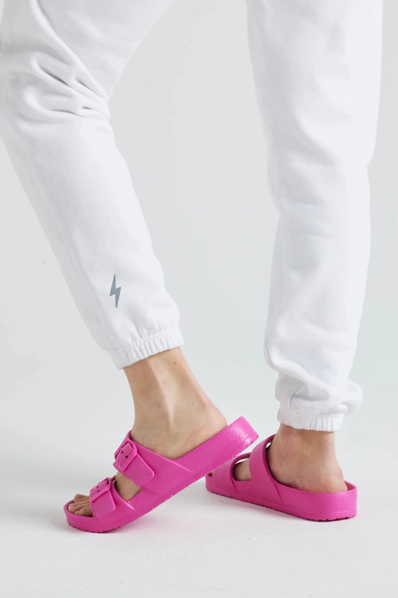 Electric Fleece Joggers in White Clothing La Vie Bien Electric Fleece Joggers in White