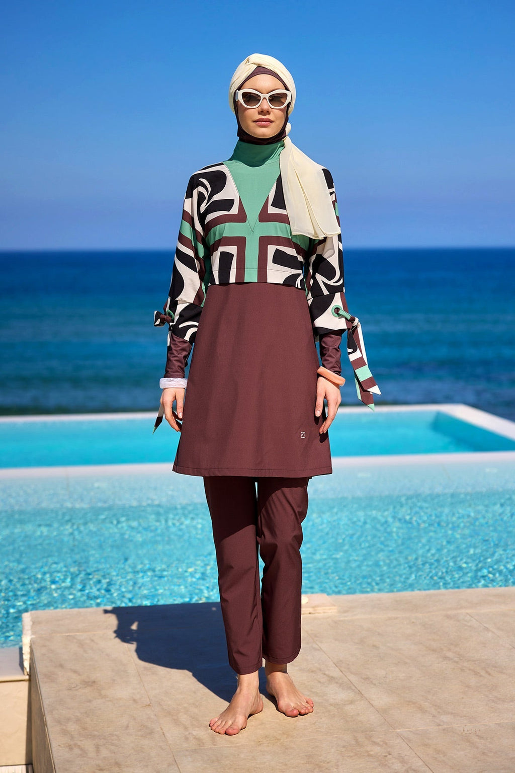Elegant Black Burkini – Full Coverage Islamic Swimwear Set M2519 Covered Burkini Swimwear La Vie Bien Elegant Black Burkini – Full Coverage Islamic Swimwear Set M2519