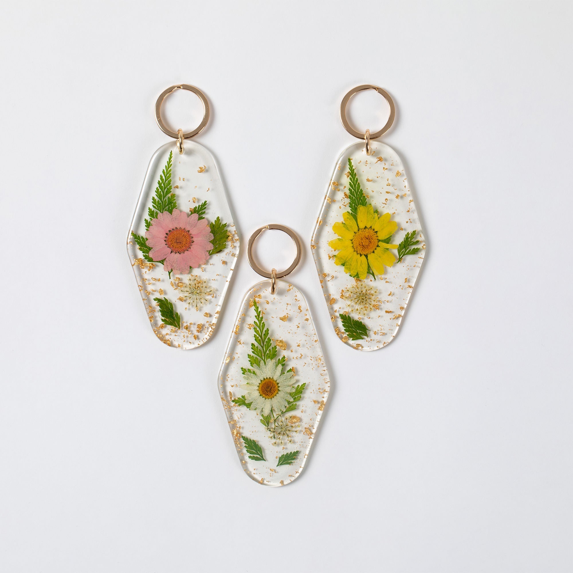 Elegant Real Flowers Keychain Car Decor & Travel Accessories La Vie Bien Elegant Real Flowers Keychain