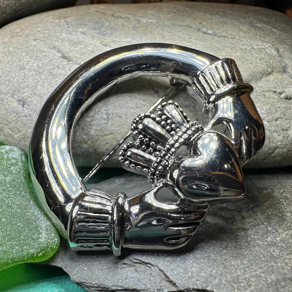 Emblem Pewter Irish Claddagh Brooch Brooch La Vie Bien Emblem Pewter Irish Claddagh Brooch