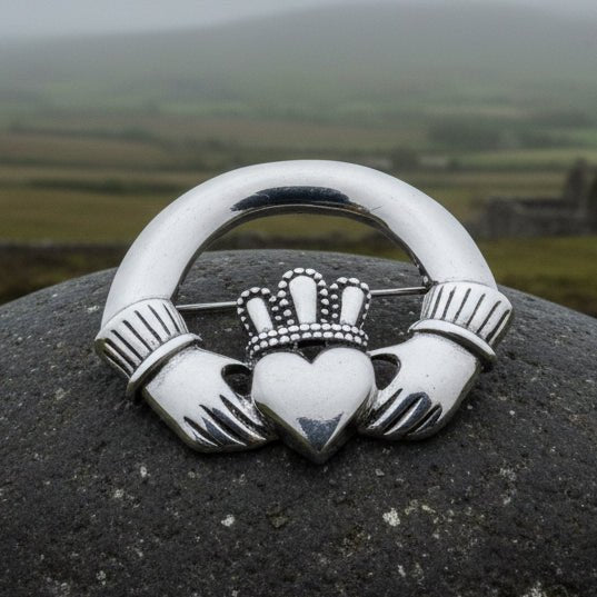 Emblem Pewter Irish Claddagh Brooch Brooch La Vie Bien Emblem Pewter Irish Claddagh Brooch