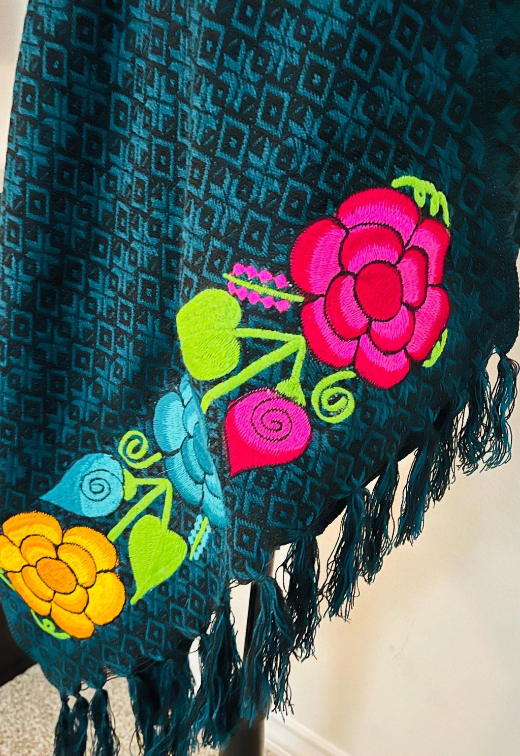 Embroidered Handmade Mexican Shawl Reboso Bordado Mexicano La Vie Bien Embroidered Handmade Mexican Shawl Reboso Bordado Mexicano