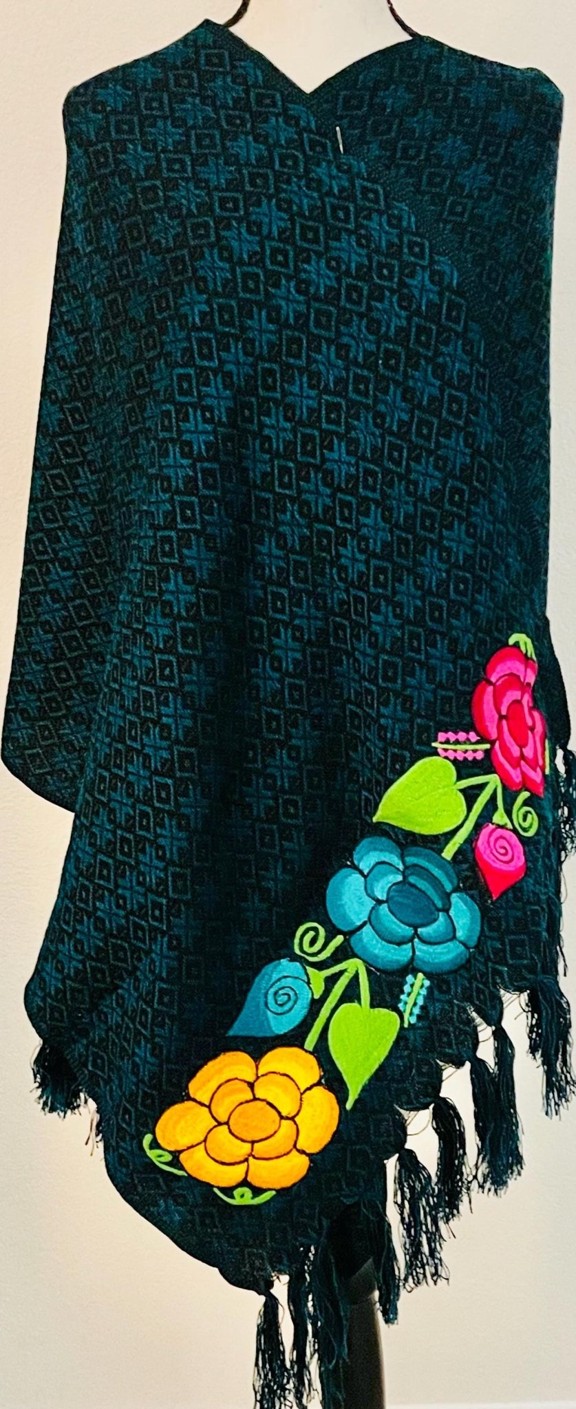 Embroidered Handmade Mexican Shawl Reboso Bordado Mexicano La Vie Bien Embroidered Handmade Mexican Shawl Reboso Bordado Mexicano