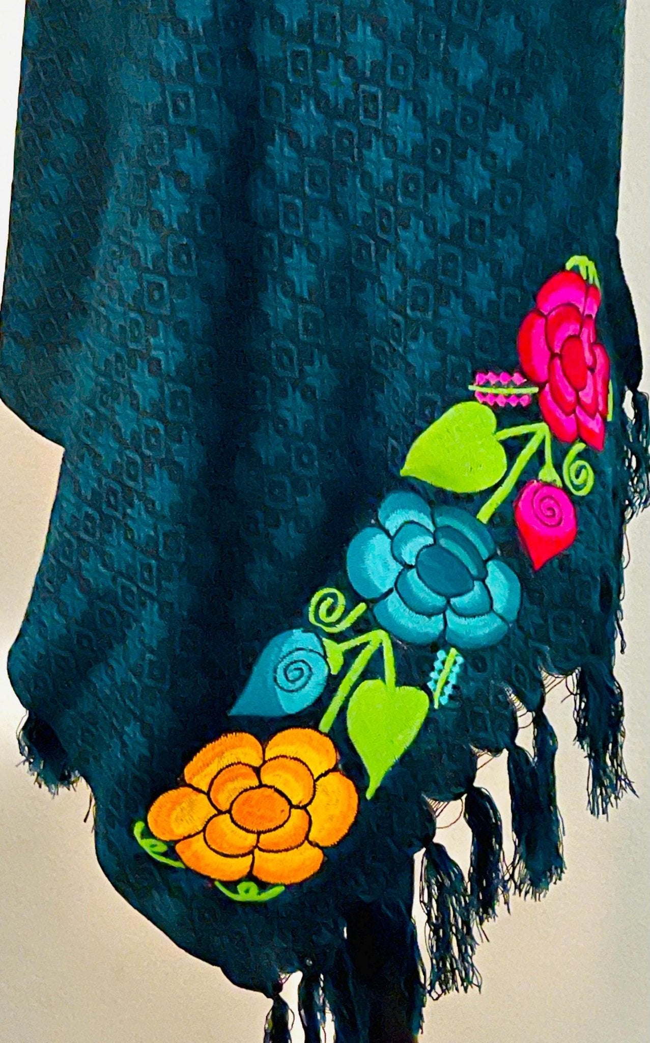 Embroidered Handmade Mexican Shawl Reboso Bordado Mexicano La Vie Bien Embroidered Handmade Mexican Shawl Reboso Bordado Mexicano