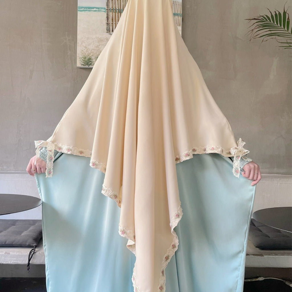 Embroidered Lace-Trimmed Prayer Khimar(MK030) La Vie Bien Embroidered Lace-Trimmed Prayer Khimar(MK030)
