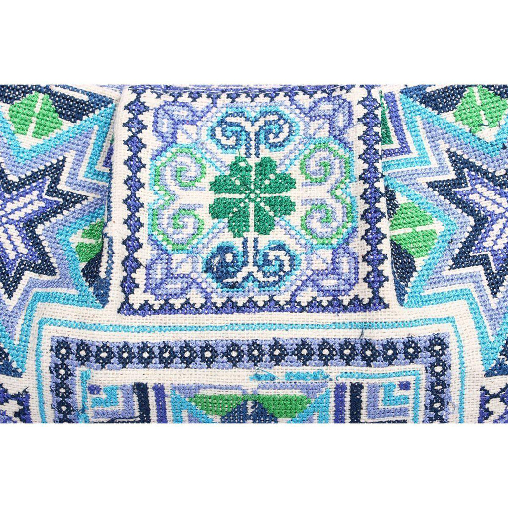 Embroidered Northern Star Wristlet - Thailand Bags La Vie Bien Embroidered Northern Star Wristlet - Thailand