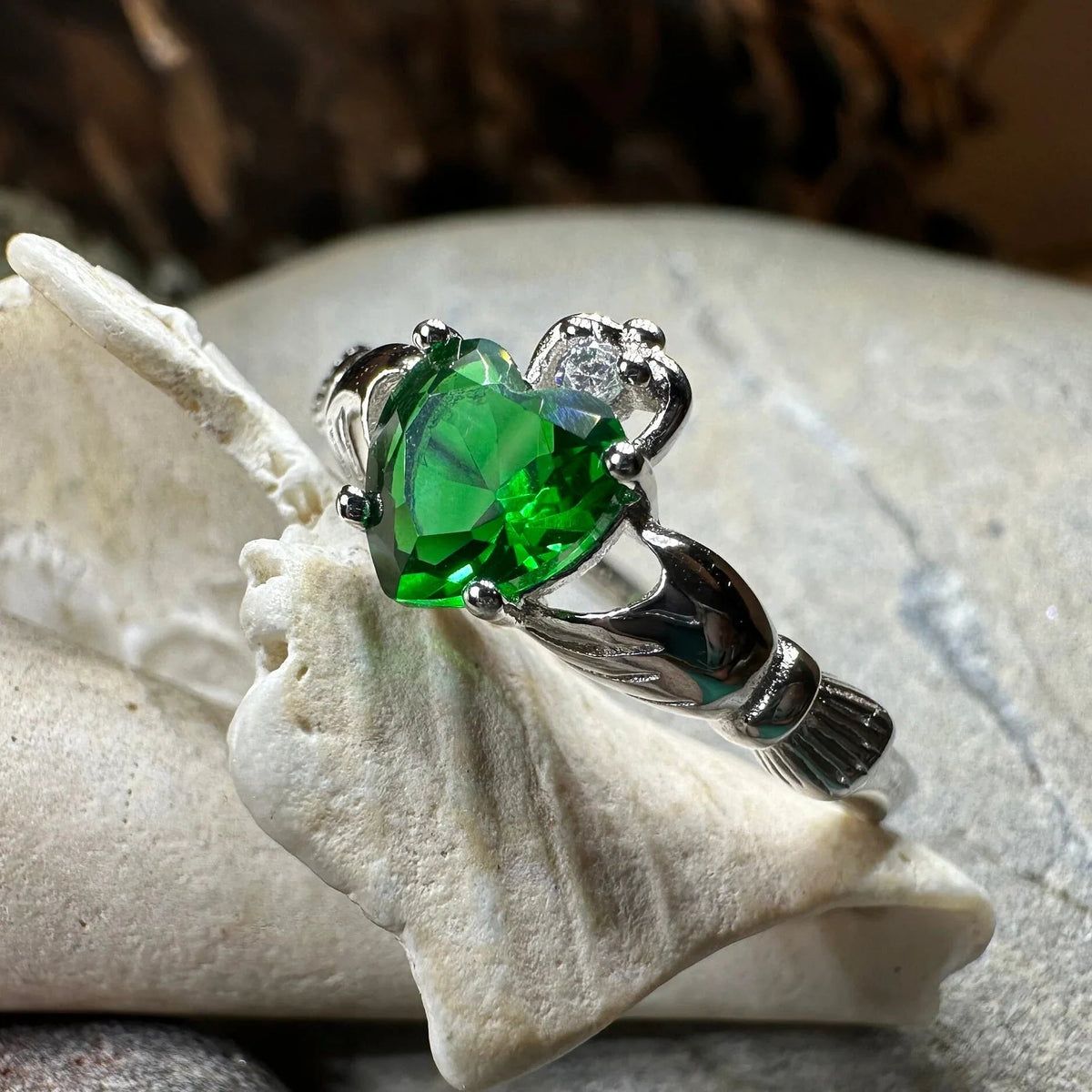 Emerald Green Claddagh Ring Ring La Vie Bien Emerald Green Claddagh Ring